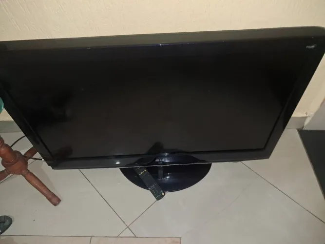 Televisão LG de 42 polegadas