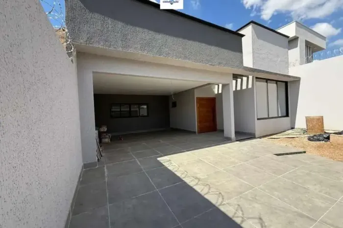 Casa à venda no bairro Condomínio das Esmeraldas - Goiânia/GO