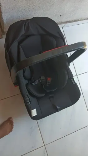 Vendo bebe conforto e banheira cm suporte usados pouca vezes 