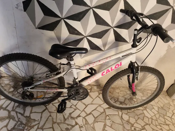 Bicicleta aro 24 com marcha 
