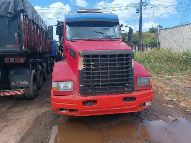 Cavalo mecânico e Caçamba 
