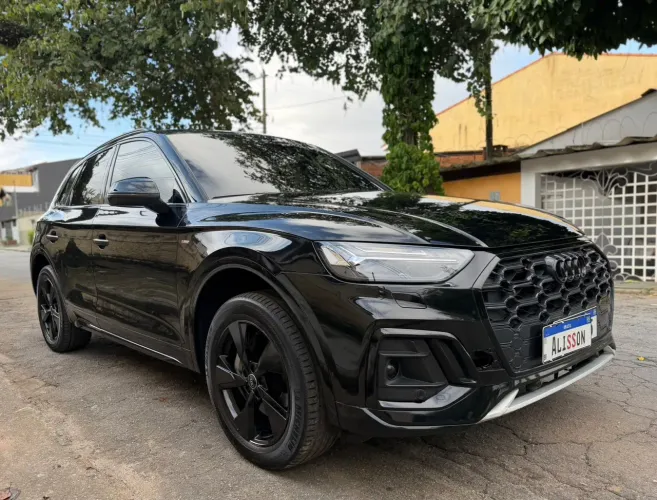Audi Q5 Perf. Black 2.0 TFSIe S.tr. QT (hib.) 2024