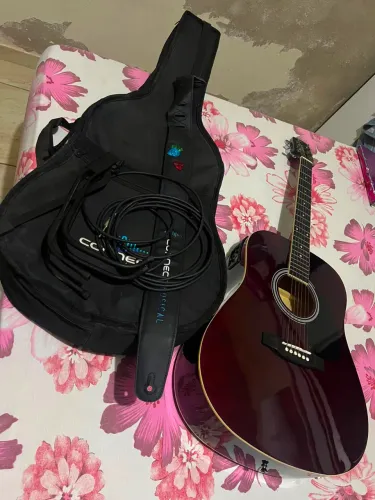 Vende-se este violão