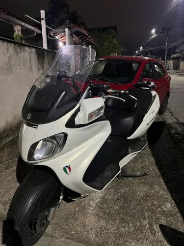 Suzuki 650 - 2014