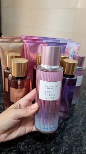 Body Splash Victoria's Secrets Velvet Petals ORIGINAL