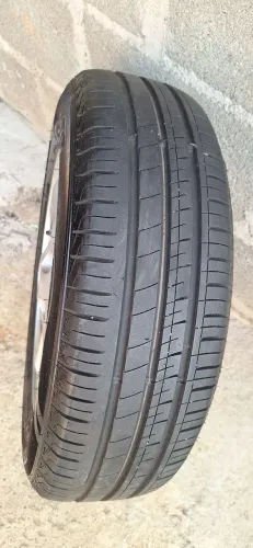 Jogo de rodas aro 14 com pneus novos 175 70 14