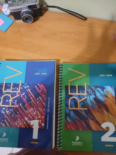 Apostila revisão poliedro questões 2021- 2024