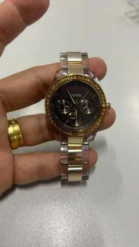 Fossil Stella ES2806 em excelente estado de conservação.