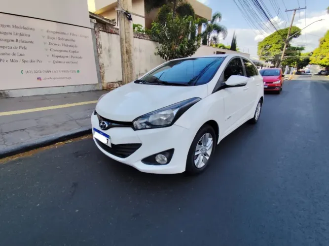 Hyundai HB20S C.plus/c.style 1.6 Flex 16V Mec.4p 2015