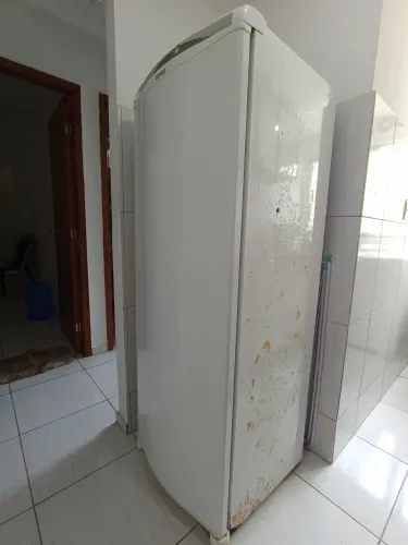 Geladeira Consul. Número para contato *  Wilma 