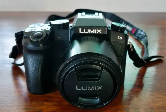 Câmera Mirrorless Panasonic Lumix G7 4K à venda!