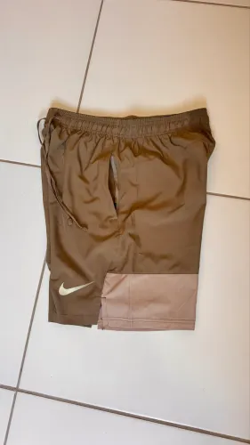 Short Nike TAM G