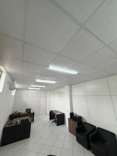 Vendo divisórias semi novas