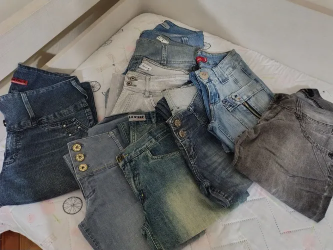 Vendo calças jeans para brechó ( produtos sem troca)
