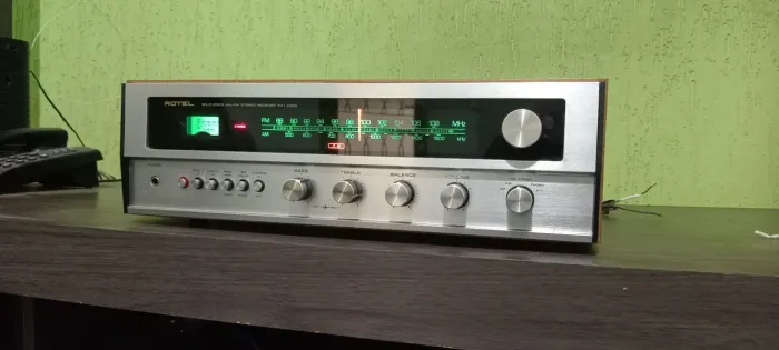 Receiver ROTEL RX 400 A ( impecavel ) BAIXEI PARA VENDER MAIA RAPIDO