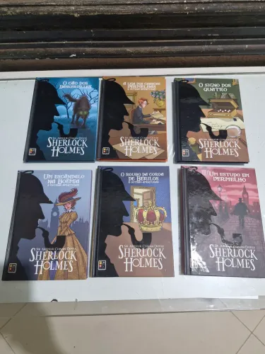 Sherlock Holmes pequena coleção top , em ótimo estado 