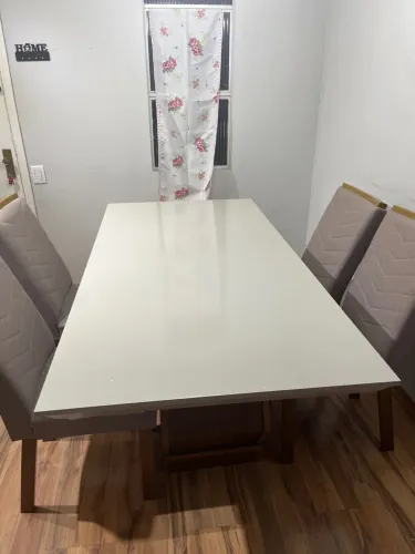 Mesa De Jantar para 6 cadeiras