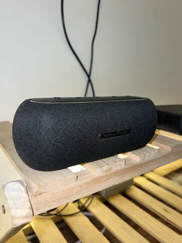 Caixa de Som Harman Kardon Luna (jbl flip)