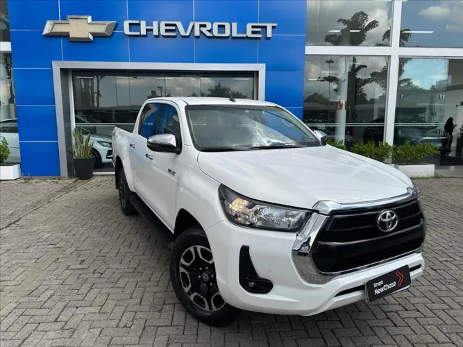Toyota Hilux CD SRV 4X4 2.8 TDI Diesel Aut. 2024