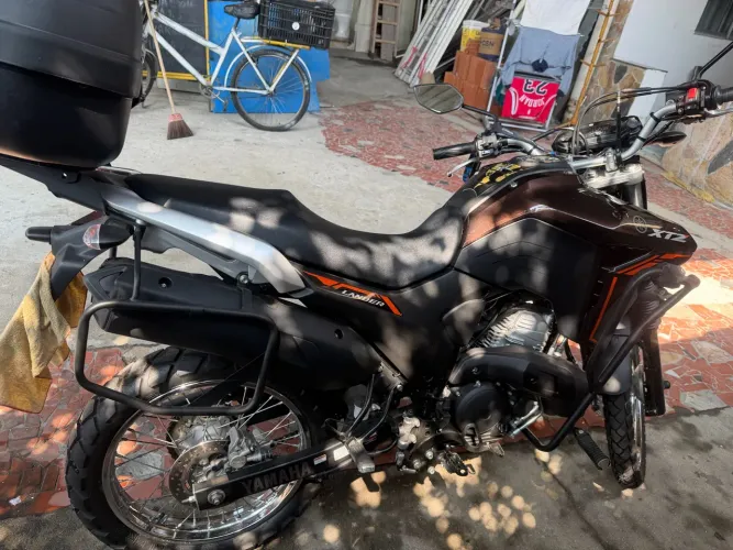 XTZ 250 ESTADO DE NOVA
