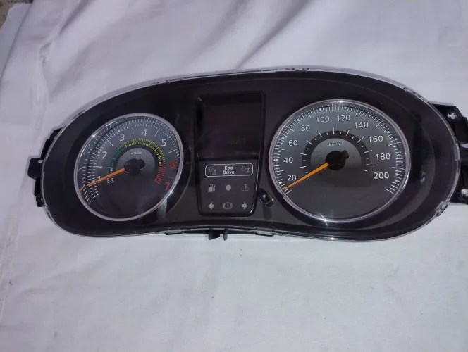 Painel De Instrumentos Renault Clio 2015