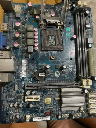 Placa mãe 1155 h61 (com defeito)