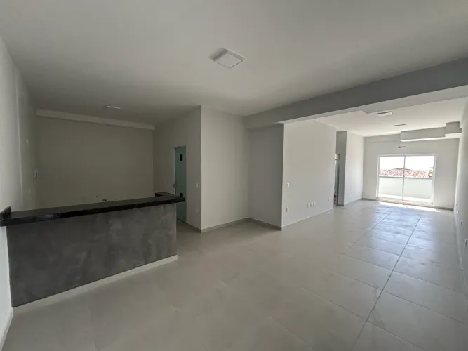 Apartamento novo 2 quartos locação anual 