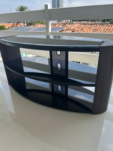 Rack Curvo para TV com Vidro Fumê