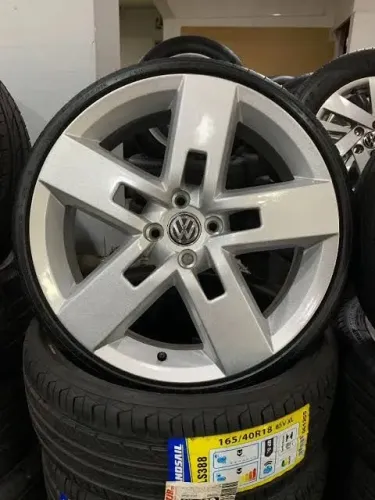 Rodas 18