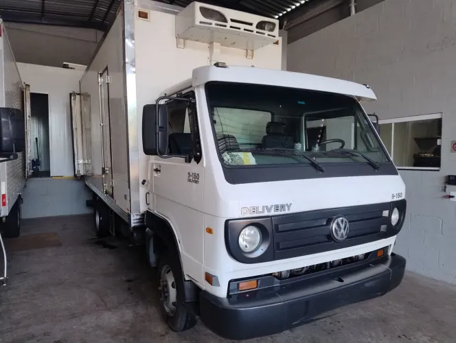 Caminhão frigorífico 