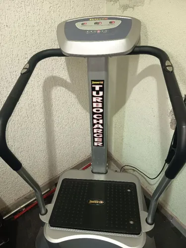 Plataforma vibratória Turbocharger Treme treme Energym Polishop