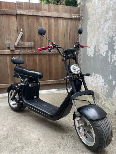Scooter Elétrica 3000W - 80 km/h - 60 km autonomia