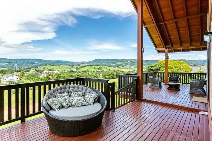 Casa alto padrão no condomínio Costa da Serra, Rancho Queimado