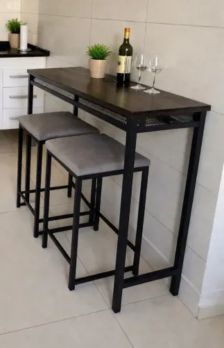 Bancada com duas banquetas 