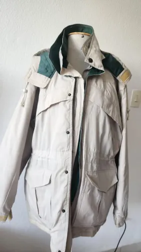 Casaco/ Jaqueta  Parka acolchoado Capuz - Excelente estado