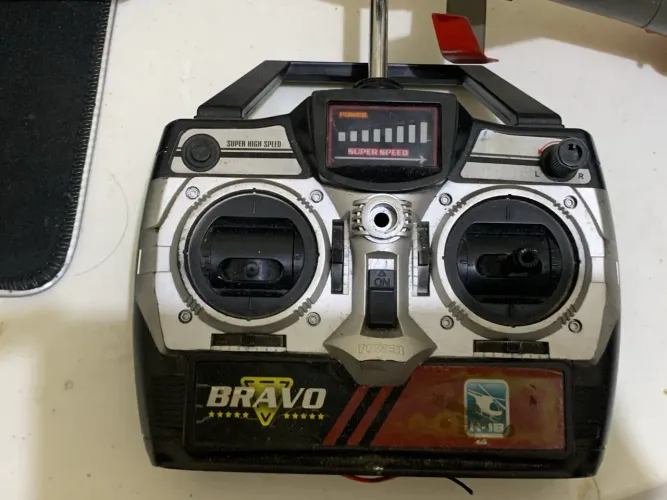 Helicóptero de controle 