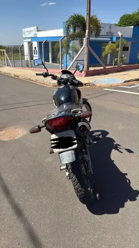 Vendo Honda NX4 Falcon 400.