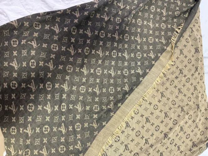 Cachecol Louis Vuitton