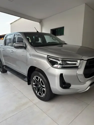 Toyota Hilux CD SRX 4X4 2.8 TDI 16V Diesel Aut. 2022