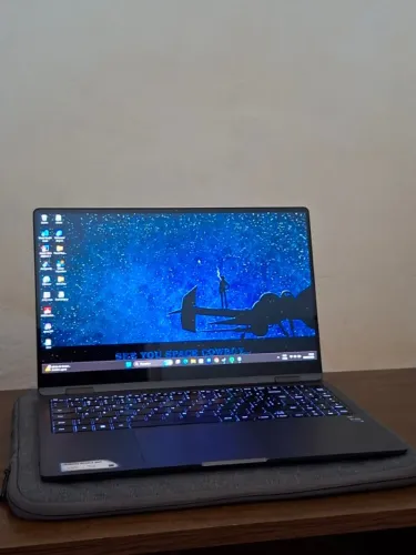 Samsung Galaxy Book3 360 i7 13ª 16GB RAM 15,6 Pol Touch 2 em 1