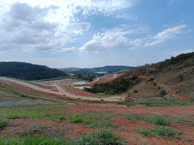 Terreno com 310m ² disponível para venda no Condominio Estrela do Lago