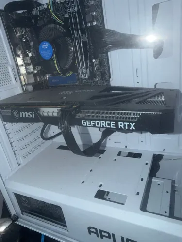 PC RTX 306012GB I510400F 16B RAM SSD 475GB
