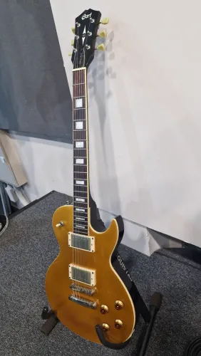 Guitarra Cort CR200