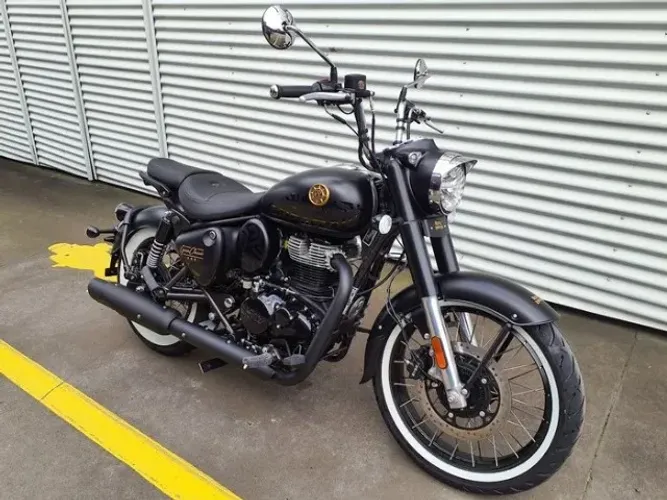 Royal Enfield Goan Classic 350 - SHACK BLACK - 2027 ZERO KM