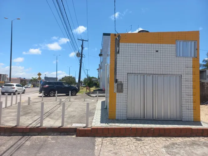 Aluga-se Ponto Comercial na Av. Ayrton Senna em Natal.