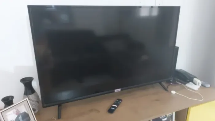 Tv TCL 43" (Leia o anúncio)