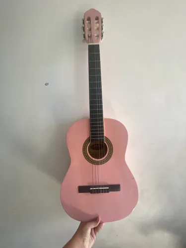 Violão rosa 