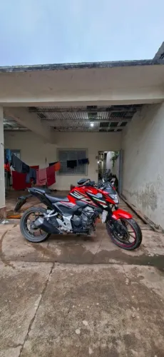 CB 300f 
