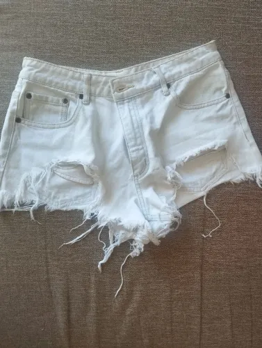 Shortinho feminino 38 branco