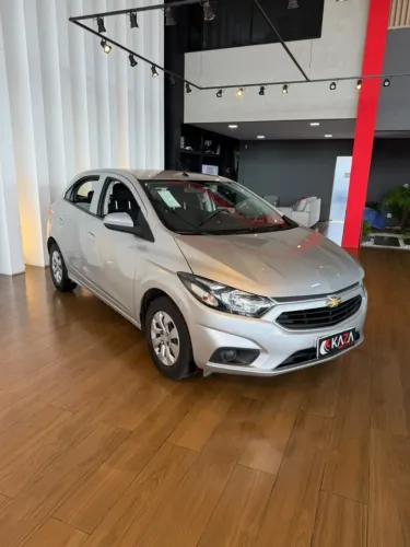 Chevrolet Onix Hatch LT 1.0 8V Flex Mec. 4P 2018